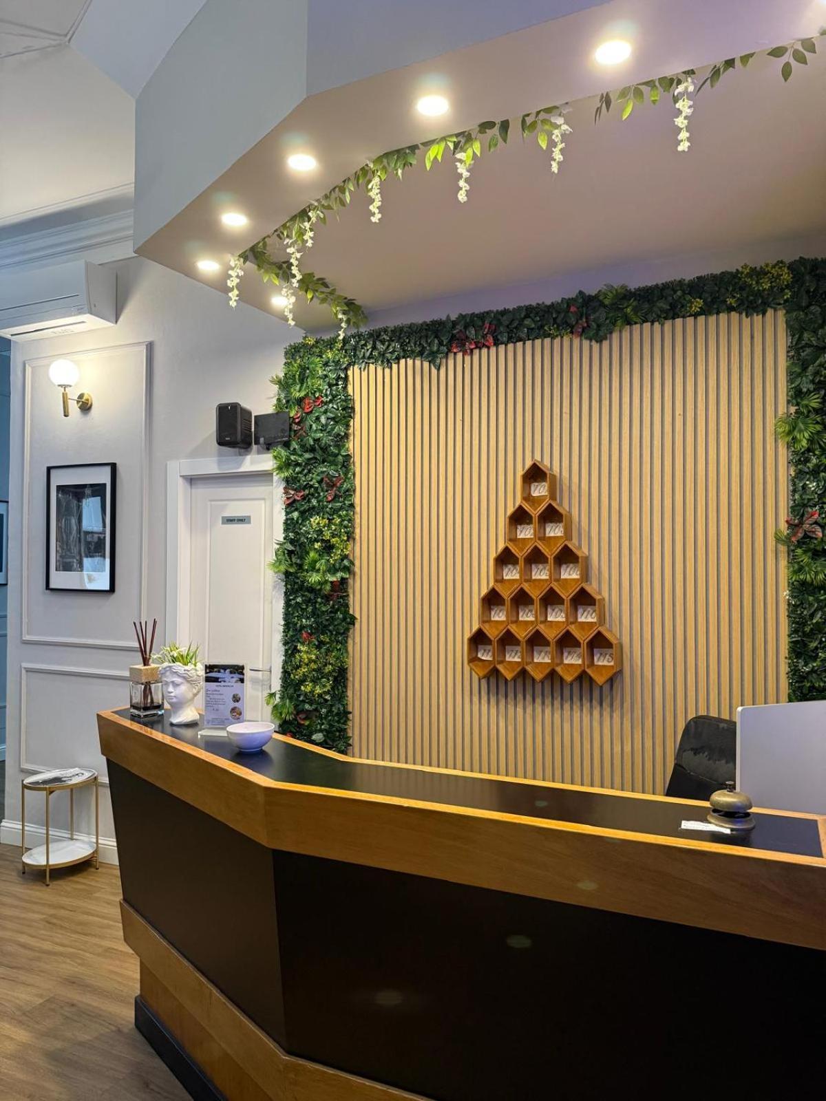 Brooklyn - Ex Lombardi Hotel 2*